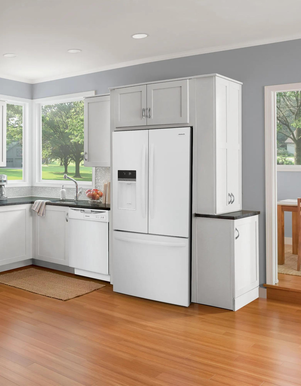 Frigidaire FRFS2823AW French Door Refrigerator